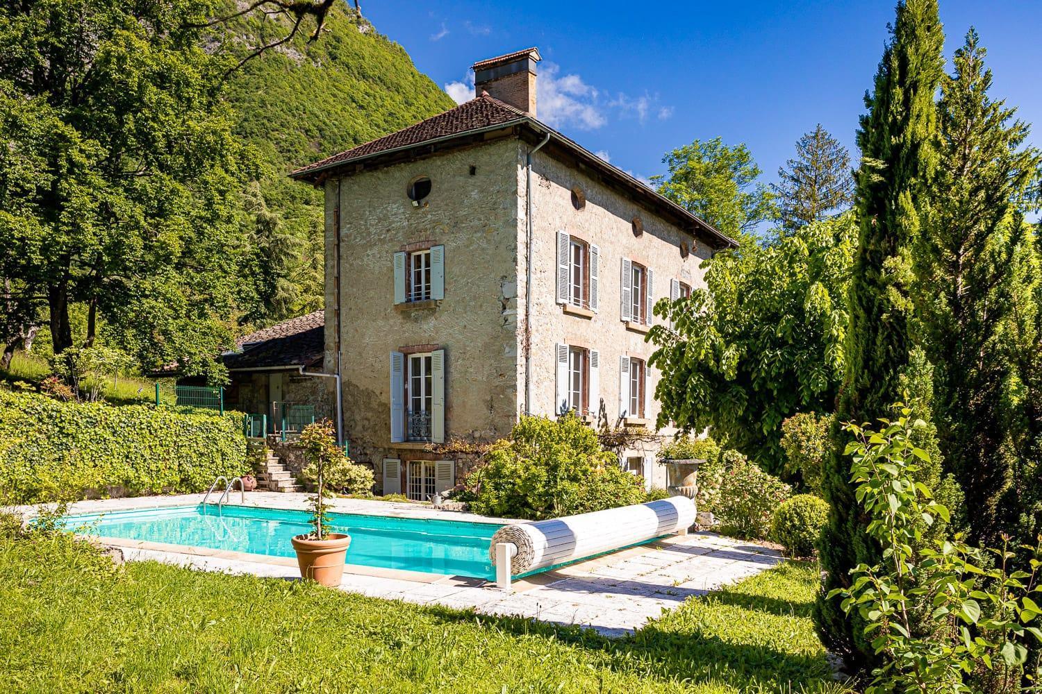 Chateau Monts Blancs Lumbin Extérieur photo
